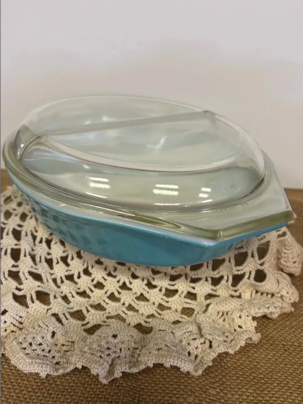 PYREX Vintage Turquoise Oval Divided Casserole Dish with divided clear glass lid
